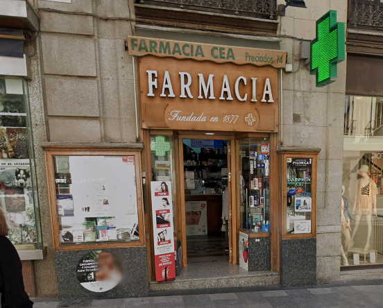 Fachada farmacia cea